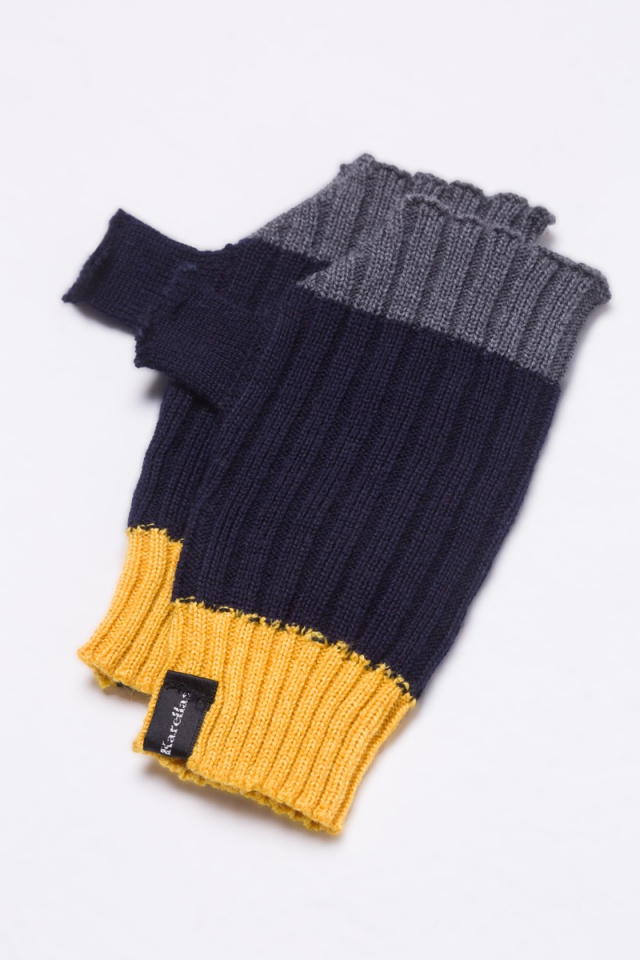 Navy knitted fingerless gloves